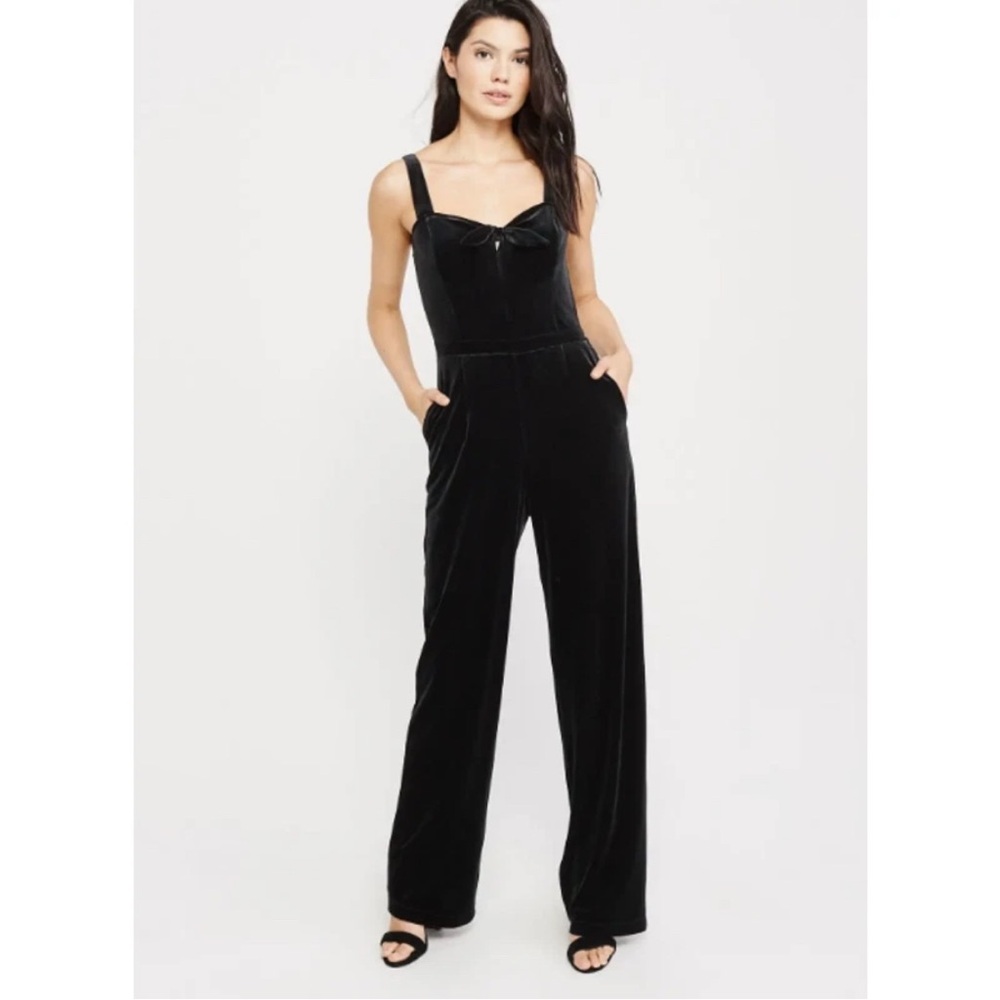 Abercrombie & Fitch Velvet Jumpsuit Bow Sleeveless Wide‎ Leg Black size XS